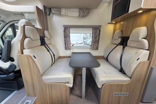 Bailey-Autograph-79-6-Interior-Dining-Area.jpg