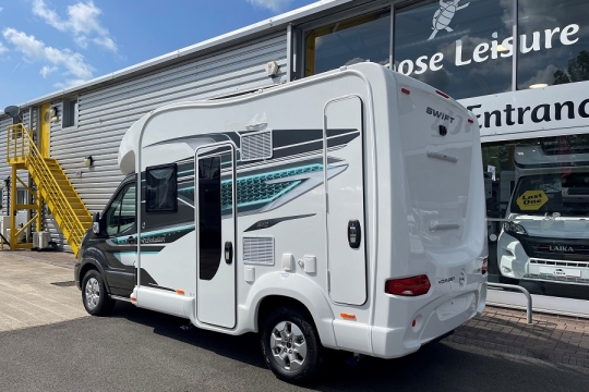 swift-voyager-510-exterior-rear-side.jpg