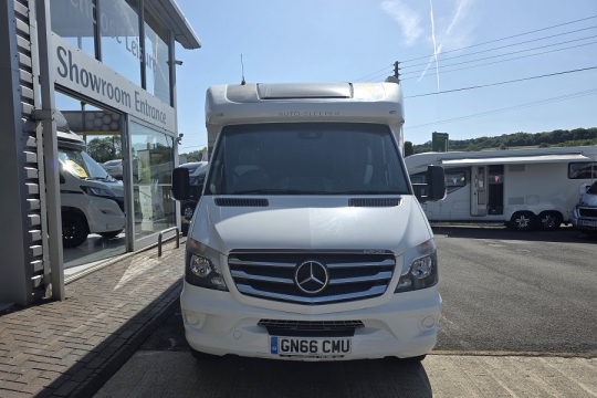 Auto-Sleepers-Burford-Duo-Exterior-Front.jpg