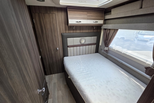 Auto-Sleepers-Burford-Duo-Interior-Bedroom.jpg