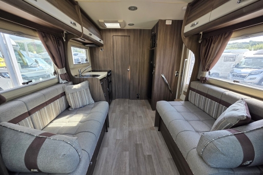 Auto-Sleepers-Burford-Duo-Interior-Front-to-Rear.jpg