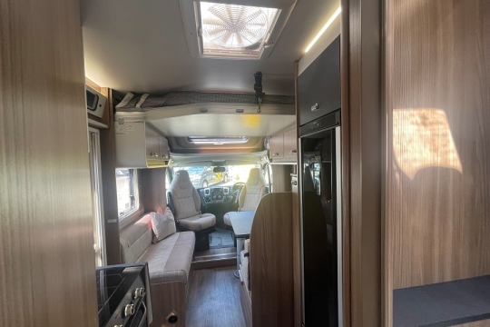 swift-champagne-604-interior-to-front.jpg