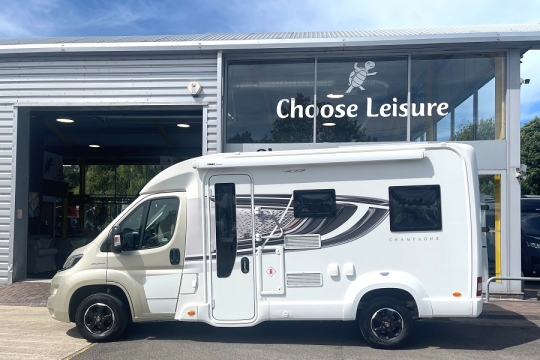swift-champagne-c404-exterior-side.jpg