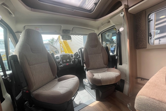 swift-champagne-c404-interior-cab-seats.jpg