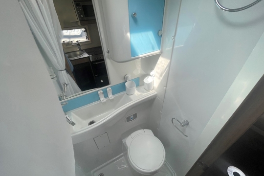 swift-champagne-c404-interior-bathroom.jpg