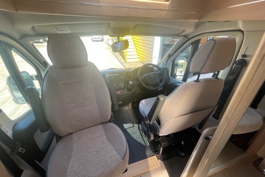 elddis-accordo-120-interior-cab.jpg