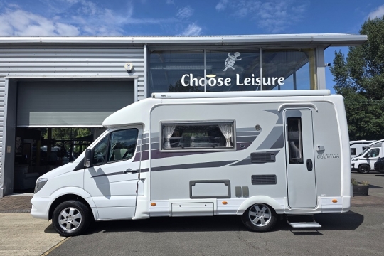 Auto-Sleepers-Bourton-Exterior-Side.jpg