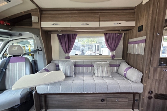 Auto-Sleepers-Bourton-Interior-Lounge.jpg