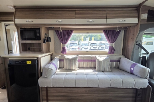 Auto-Sleepers-Bourton-Interior-Lounge-Side.jpg