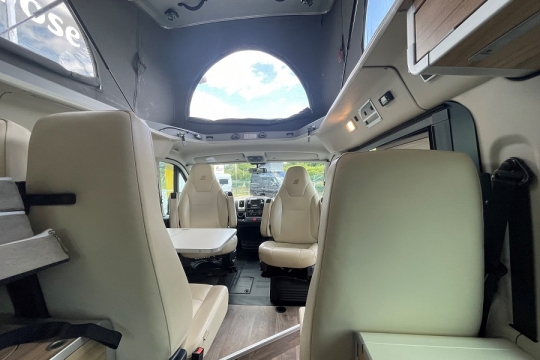 hymer-sydney-interior-to-front.jpg