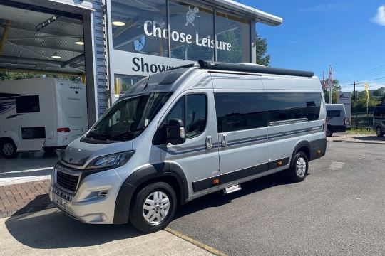 auto-sleepers-kingham-exterior-front-side.jpg