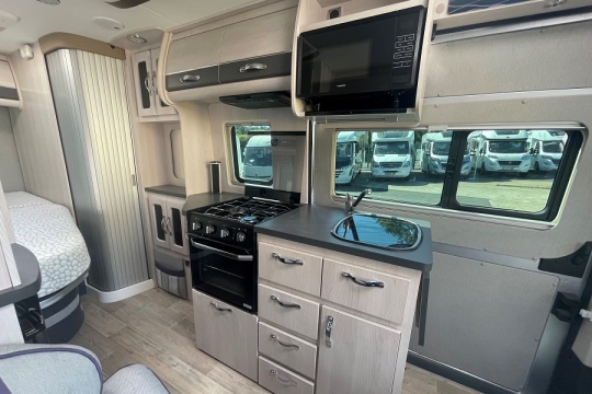 auto-sleepers-kingham-interior-kitchen.jpg