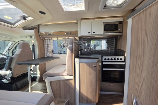 Swift-Bolero-724-FB-Interior-Entrance.jpg