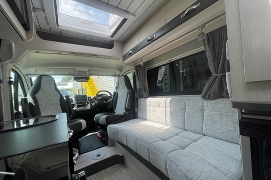 auto-sleepers-kingham-interior-living-area.jpg