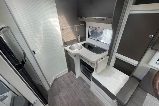 chausson-interior-kitchen-2.jpg