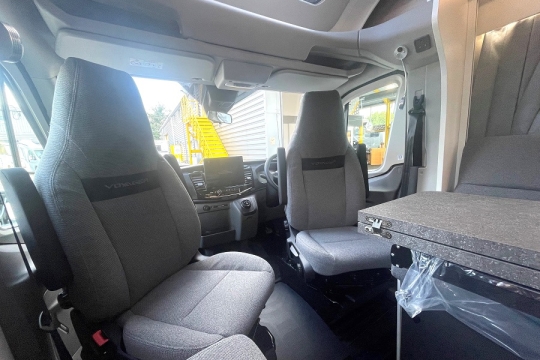 swift-voyager-505-interior-cab-seats.jpg