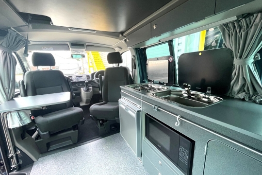 vw-bilbo-celex-interior-to-front.jpg