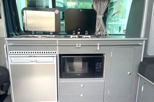 vw-bilbo-celex-interior-kitchen.jpg