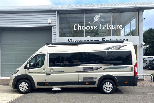 auto-sleepers-warwick-xl-exterior-side.jpg