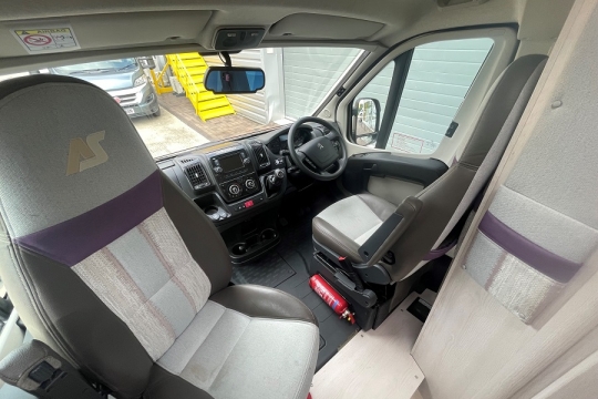 auto-sleepers-warwick-xl-interior-cab-seats.jpg