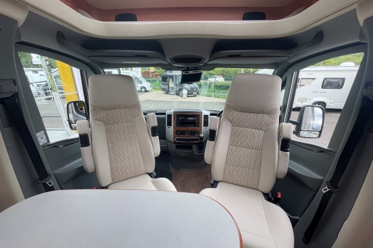 hymer-interior-cab-seats.jpg