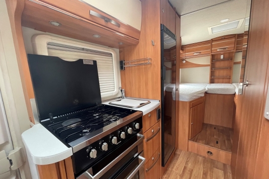 hymer-interior-kitchen-to-rear.jpg