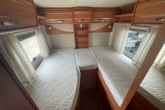 hymer-interior-bedroom-2.jpg