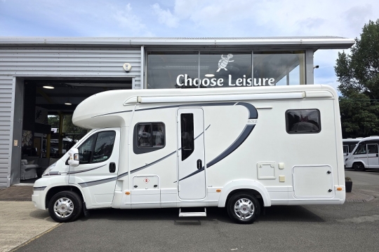 Auto-Trail-Apache-632-Exterior-Side.jpg