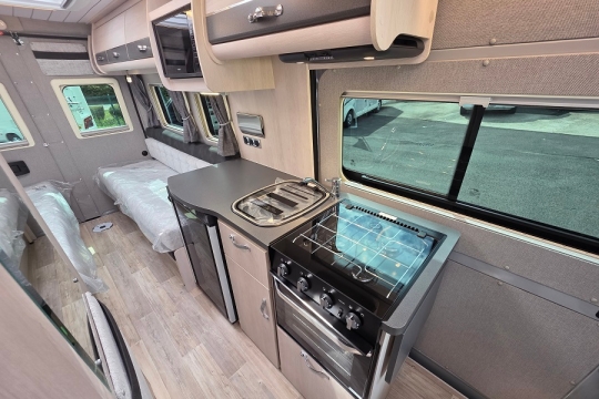 Auto-Sleepers-Warwick-XL-Interior-Kitchen.jpg