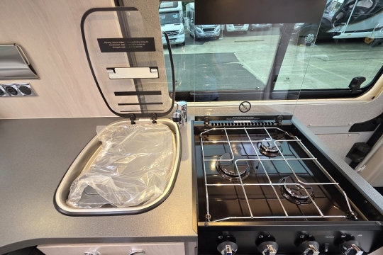 Auto-Sleepers-Warwick-XL-Interior-Kitchen-Top.jpg