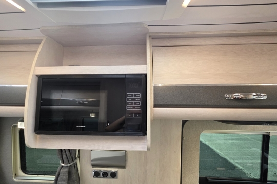 Auto-Sleepers-Warwick-XL-Interior-Microwave.jpg