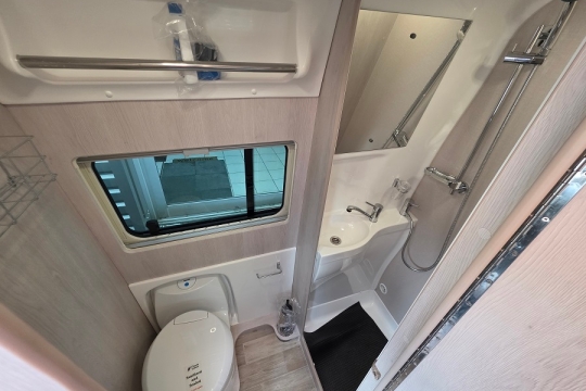 Auto-Sleepers-Warwick-XL-Interior-Washroom.jpg