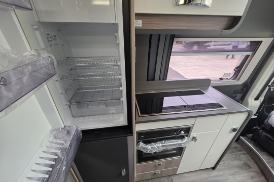 Swift-Carrera-194-Interior-Kitchen-Side.jpg