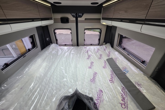 Swift-Carrera-194-Interior-Bed.jpg