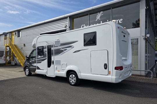Swift-Voyager-584-Exterior-Rear-Side.jpg