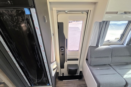 Swift-Voyager-584-Interior-Side.jpg