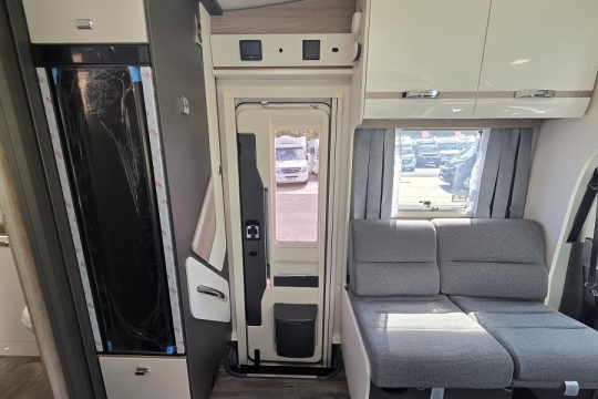 Swift-Voyager-594-Interior-Side.jpg