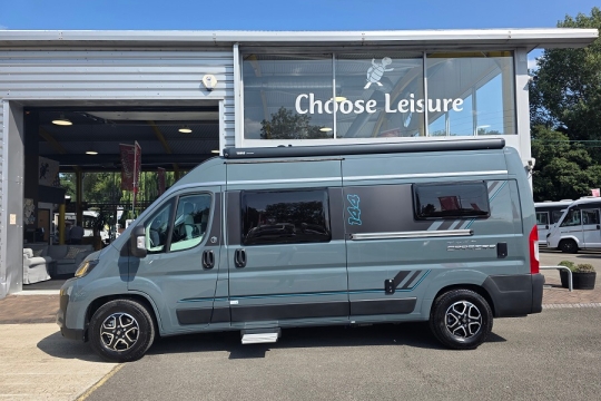 Swift-Carrera-144-Exterior-Side.jpg