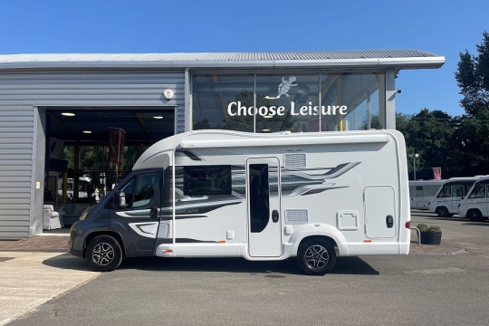 swift-escape-640-exterior-side.jpg
