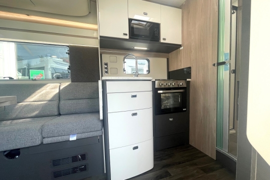 swift-escape-640-interior-kitchen.jpg