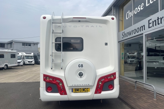 auto-trail-navajo-exterior-rear.jpg