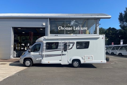 elddis-majestic-185-exterior-side.jpg