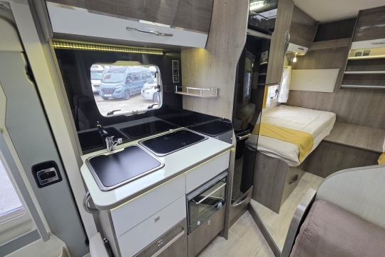 Pilote-Essential-P656-Interior-Kitchen.jpg