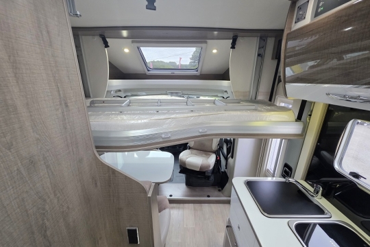 Pilote-Essential-P656-Interior-Drop-Bed.jpg