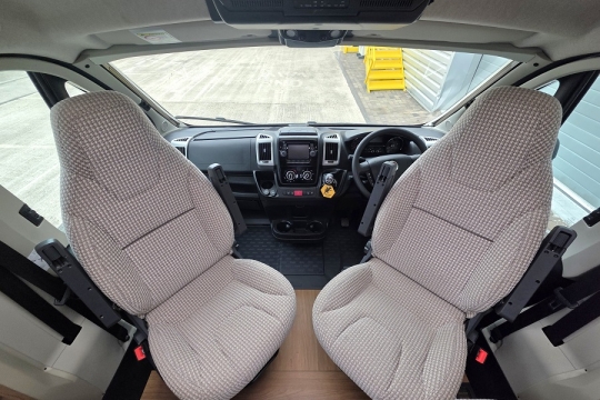 Auto-Trail-Trecker-EKS-Interior-Cab-Seats.jpg