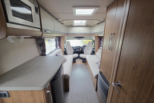 Auto-Trail-Trecker-EKS-Interior-Rear-to-Front.jpg