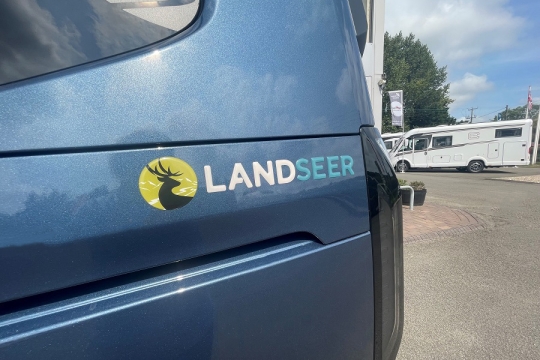 landseer-camper-exterior-logo.jpg