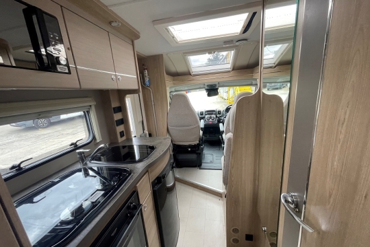 elddis-evolution-125-interior-to-front.jpg