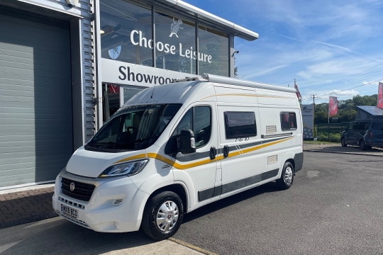 auto-trail-tribute-670-exterior-front-side.jpg