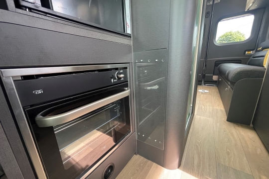 swift-trekker-xl-new-2025-model-interior-oven.jpg